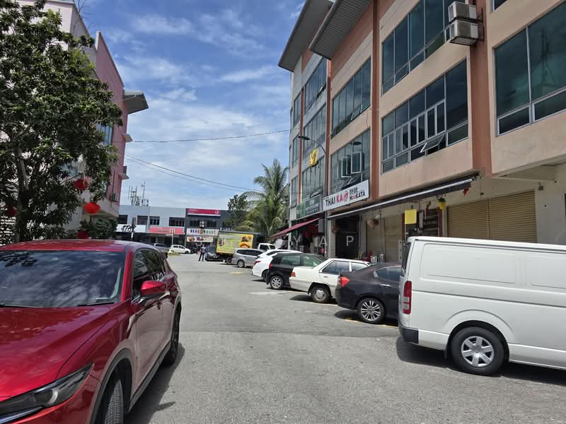 Shop for Sale in Seri Kembangan (Selangor) - Sky Yap - Exterior - PropertyGuru.com.my