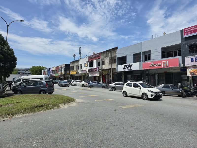 Shop for Sale in Seri Kembangan (Selangor) - Sky Yap - Exterior - PropertyGuru.com.my