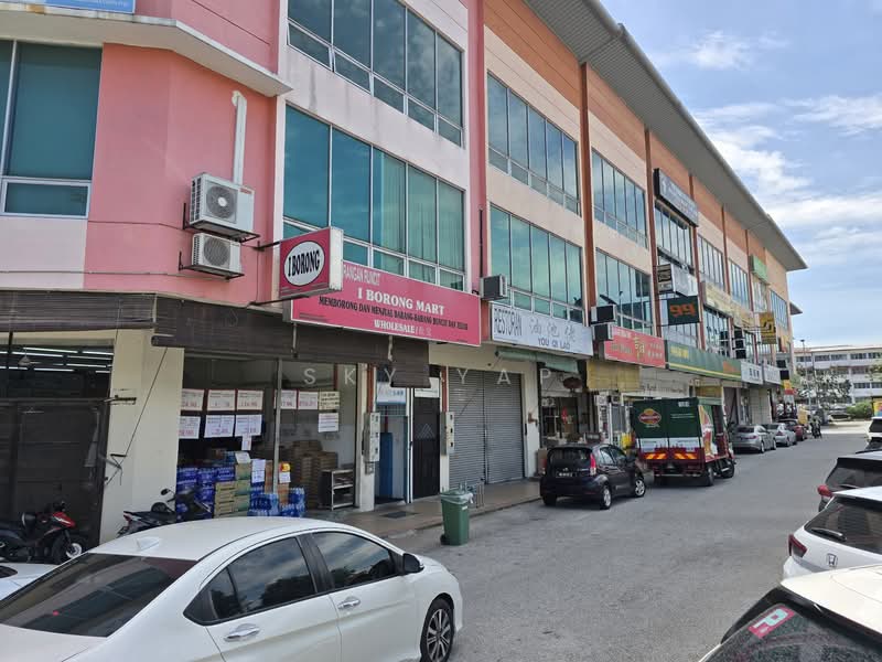 Shop for Sale in Seri Kembangan (Selangor) - Sky Yap - Exterior - PropertyGuru.com.my