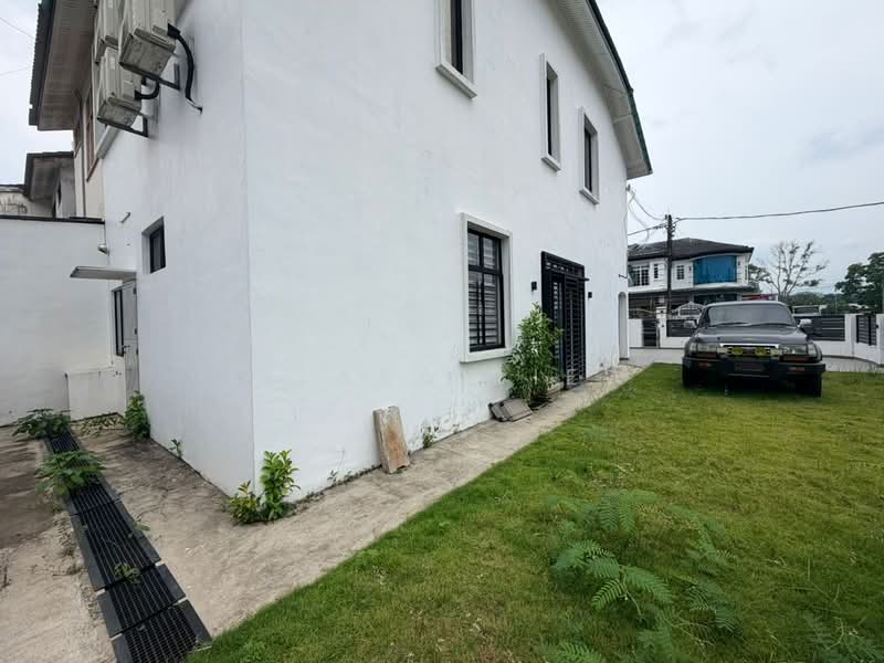 2-storey Terraced House for Sale in Pekan Nanas (Johor) - Lilara Tiew - Exterior - PropertyGuru.com.my