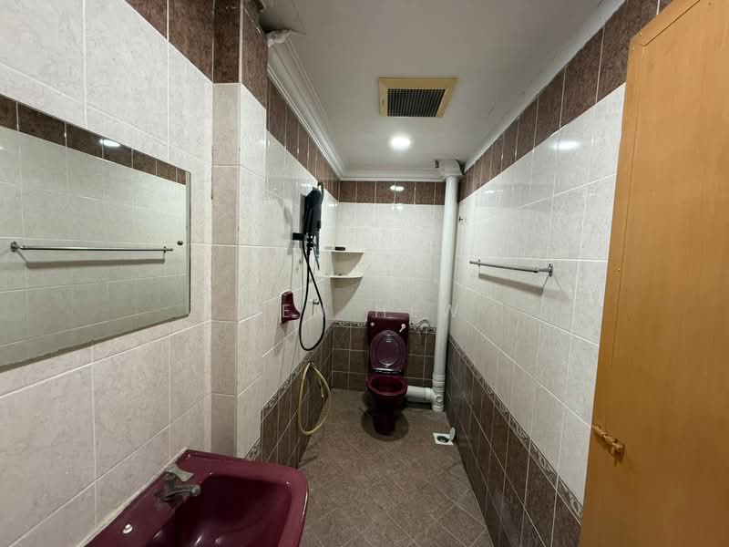 Rumah Teres 2 Tingkat untuk Dijual di Batu Kawan (Penang) - Ben Hew - Bathroom - PropertyGuru.com.my