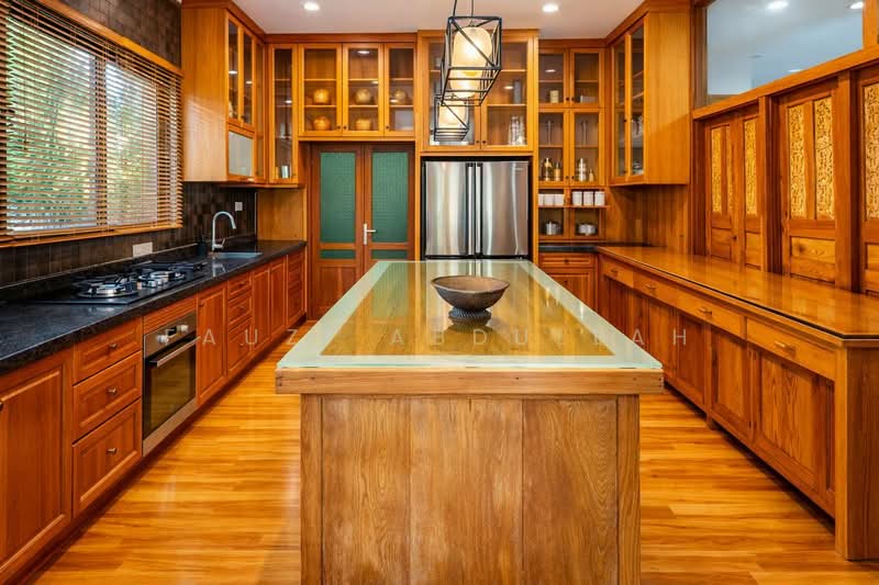 Perdana Lakeview East untuk Untuk Dijual - RM 7,500,000, Apr 2026 - Kitchen - PropertyGuru.com.my