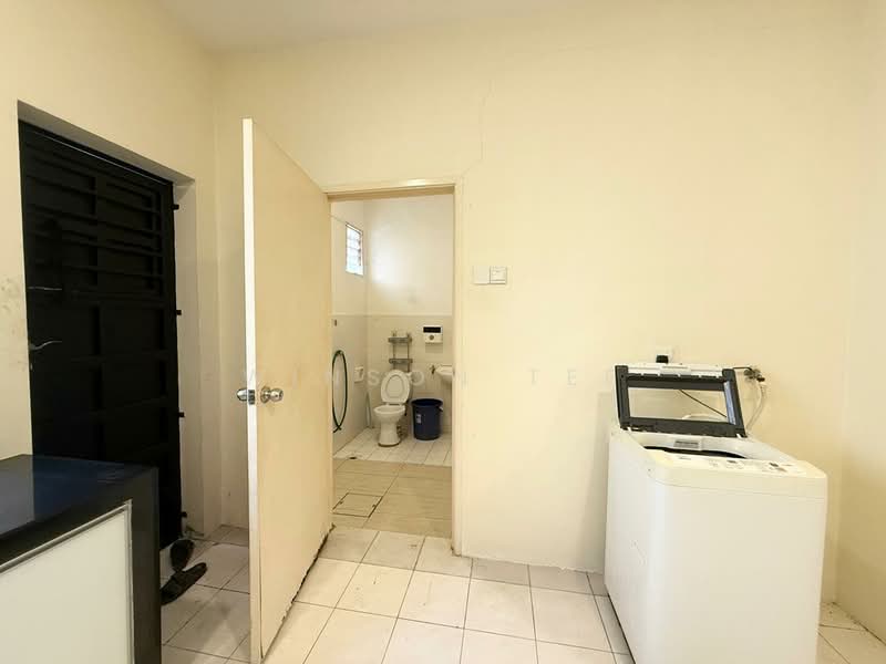 Mount Austin Mounts Austins untuk Untuk Disewa - RM 2,400 /bulan, Apr 2026 - Bathroom - PropertyGuru.com.my