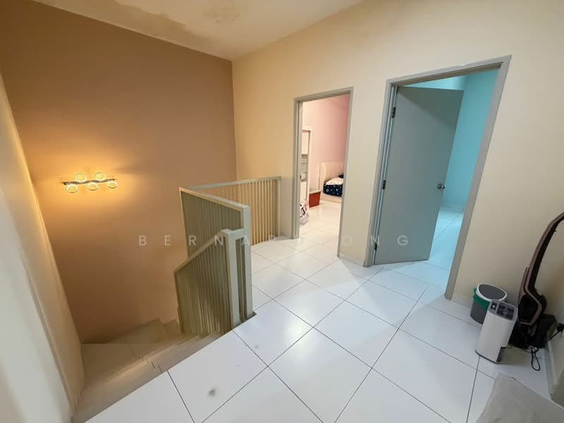 2-storey Terraced House for Sale in Bandar Tasik Puteri (Rawang) - Bernard Ong - Corridor - PropertyGuru.com.my