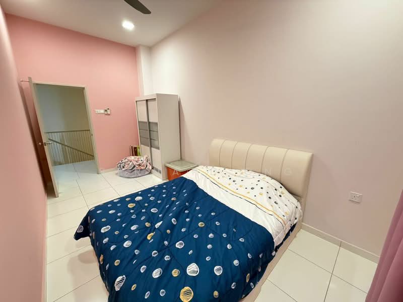 2-storey Terraced House for Sale in Bandar Tasik Puteri (Rawang) - Bernard Ong - Bedroom - PropertyGuru.com.my