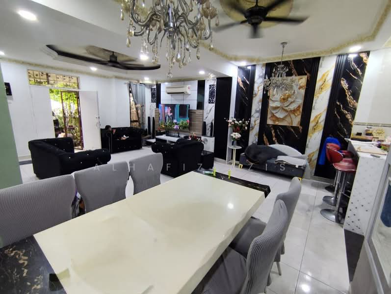 2-storey Terraced House for Sale in Bandar Seri Alam (Masai) - ALHAFIZ AZIS - Living Room - PropertyGuru.com.my