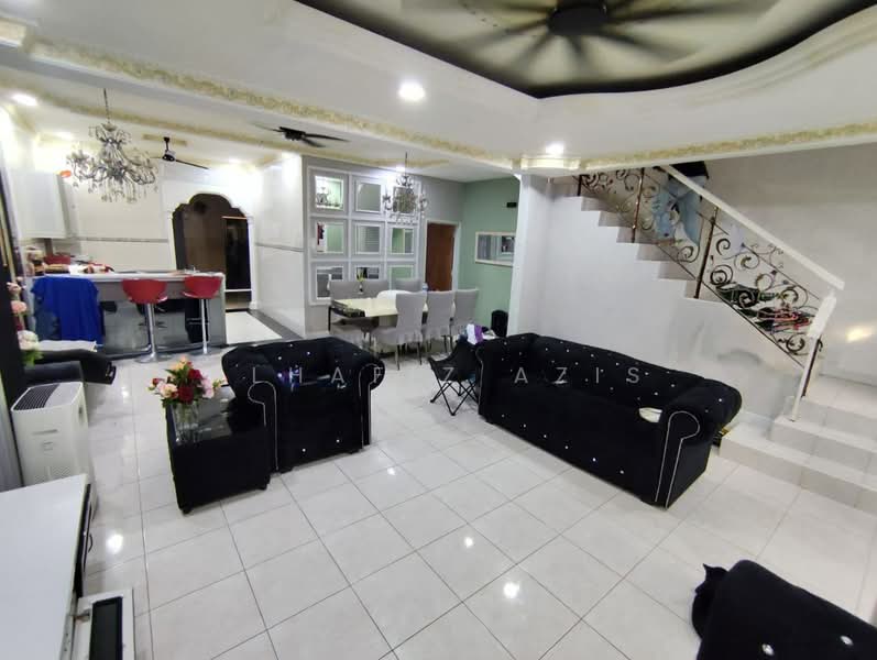 2-storey Terraced House for Sale in Bandar Seri Alam (Masai) - ALHAFIZ AZIS - Living Room - PropertyGuru.com.my