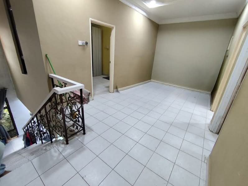 2-storey Terraced House for Sale in Bandar Seri Alam (Masai) - ALHAFIZ AZIS - Interior - PropertyGuru.com.my