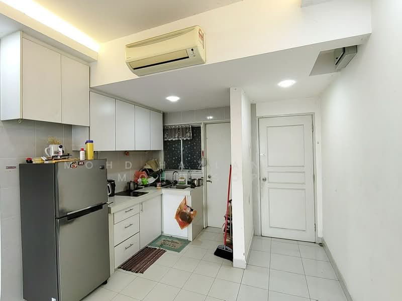 Apartment for Sale at Kemuning Aman - Mohd Hazlan bin Mohd Sopi - Kitchen - PropertyGuru.com.my