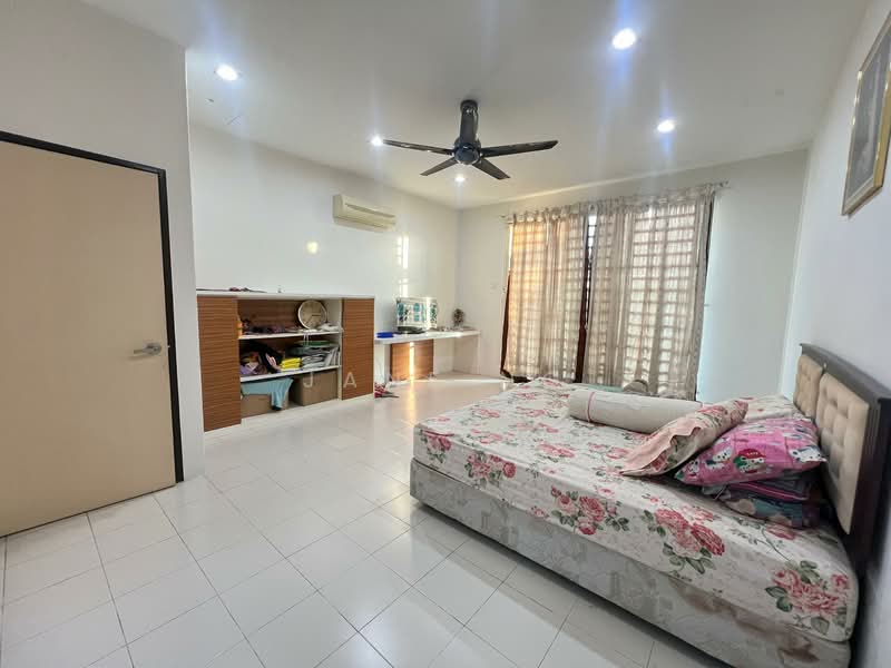 2.5-storey Terraced House for Sale in Taman Bukit Minyak Utama (Bukit Mertajam) - Jane Ng - Bedroom - PropertyGuru.com.my