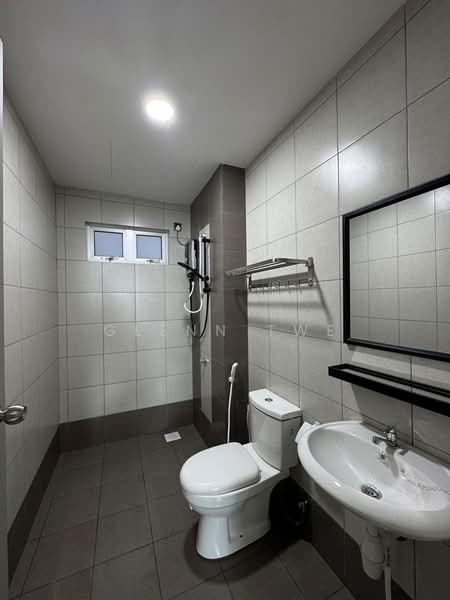 Service Residence for Rent at D'Summit Residences - Glenn Twe - Bathroom - PropertyGuru.com.my