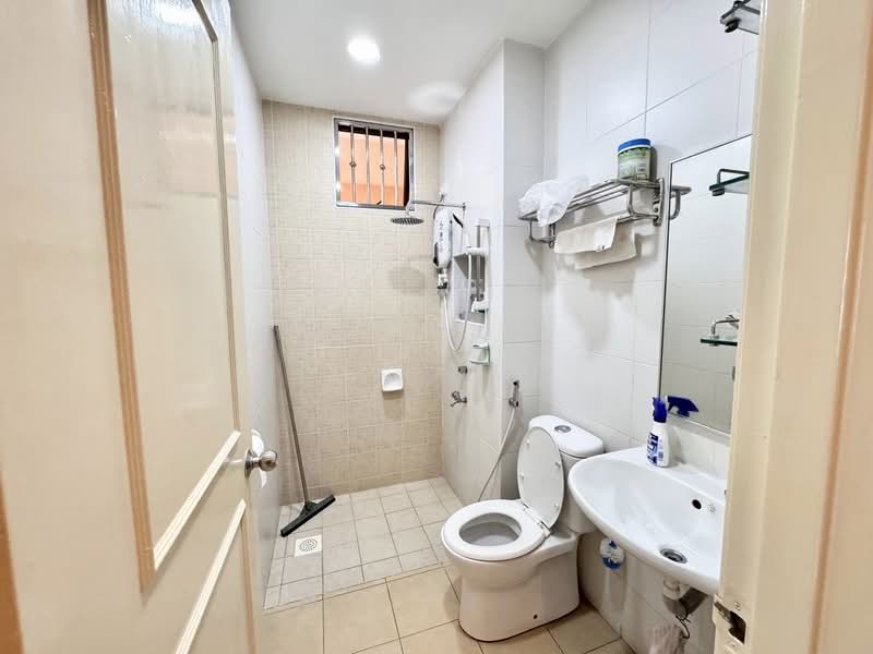 Impian Emas Impian Emas Impians Emas untuk Untuk Dijual - RM 950,000, Apr 2026 - Bathroom - PropertyGuru.com.my
