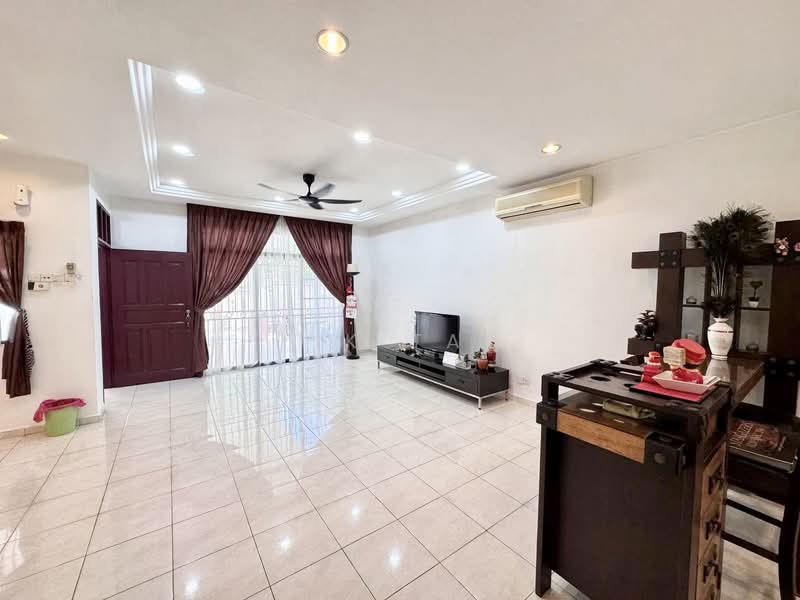 Impian Emas Impian Emas Impians Emas untuk Untuk Dijual - RM 950,000, Apr 2026 - Living Room - PropertyGuru.com.my