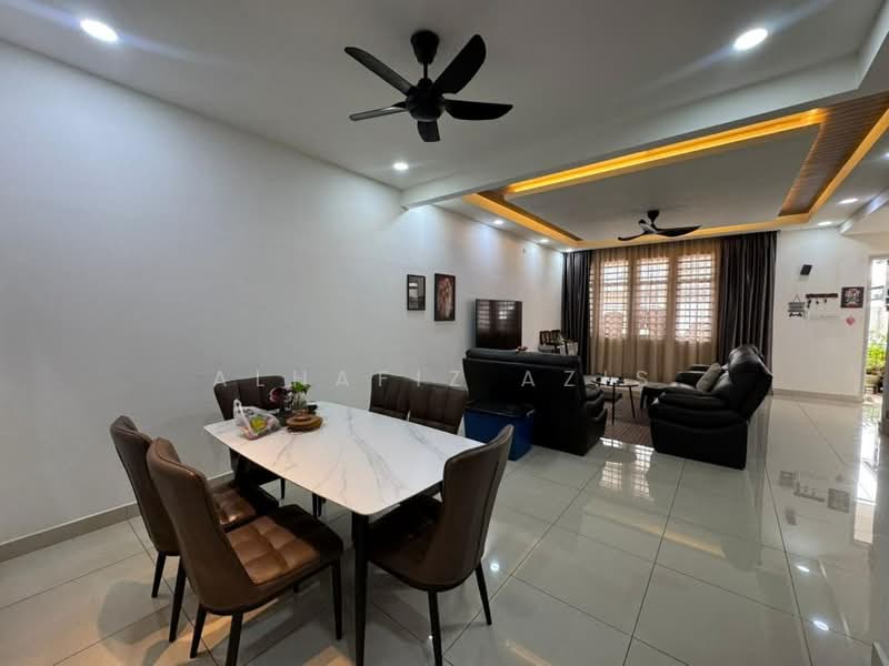 Rumah Teres 2 Tingkat untuk Dijual di Kulai (Johor) - ALHAFIZ AZIS - Living Room - PropertyGuru.com.my