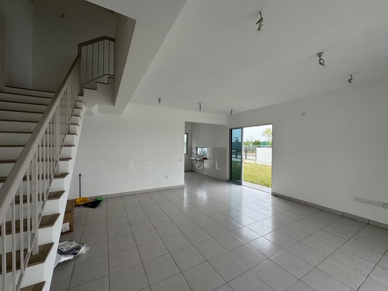 2-storey Terraced House for Sale in Bandar Bukit Raja (Klang) - Azizol . - Living Room - PropertyGuru.com.my