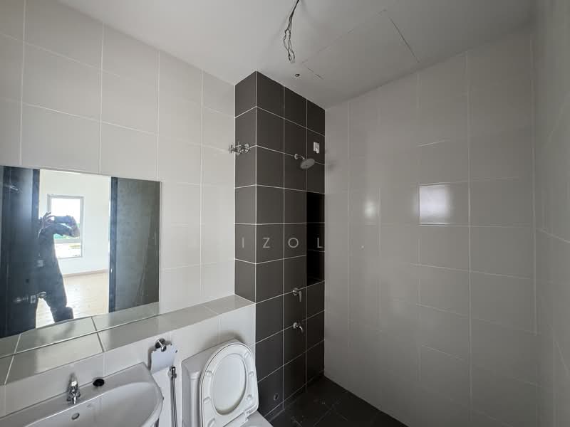 2-storey Terraced House for Sale in Bandar Bukit Raja (Klang) - Azizol . - Bathroom - PropertyGuru.com.my