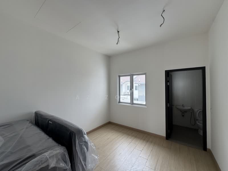 2-storey Terraced House for Sale in Bandar Bukit Raja (Klang) - Azizol . - Bedroom - PropertyGuru.com.my