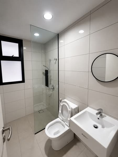 Servis Apartment untuk Disewa di Duta Park Residences - Albert Ho - Bathroom - PropertyGuru.com.my