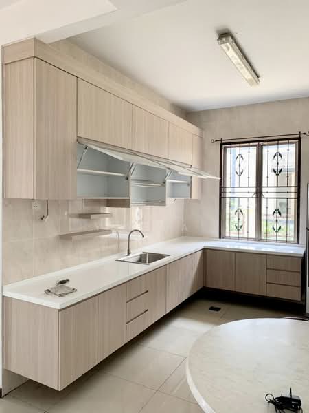 Bungalow for Sale in Taman Mount Austin (Tebrau) - Yik Tat - Kitchen - PropertyGuru.com.my