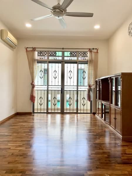 Bungalow for Sale in Taman Mount Austin (Tebrau) - Yik Tat - Living Room - PropertyGuru.com.my