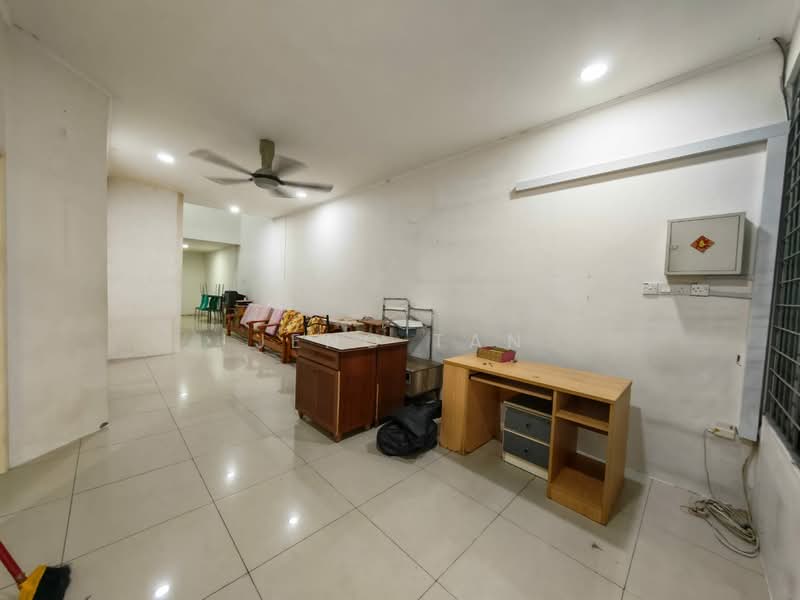 Batu Kawa taman lovely land single storey immediately House for rent untuk Untuk Disewa - RM 1,700 /bulan, Mac 2026 - Living Room - PropertyGuru.com.my
