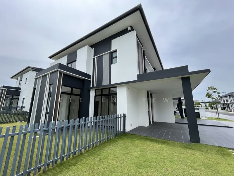 Semi-Detached House for Rent in Setia Alam (Selangor) - Clement Yew - Exterior - PropertyGuru.com.my