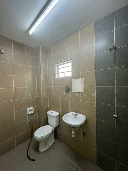 2-storey Terraced House for Rent in Kajang (Selangor) - Eson Chew - Bathroom - PropertyGuru.com.my