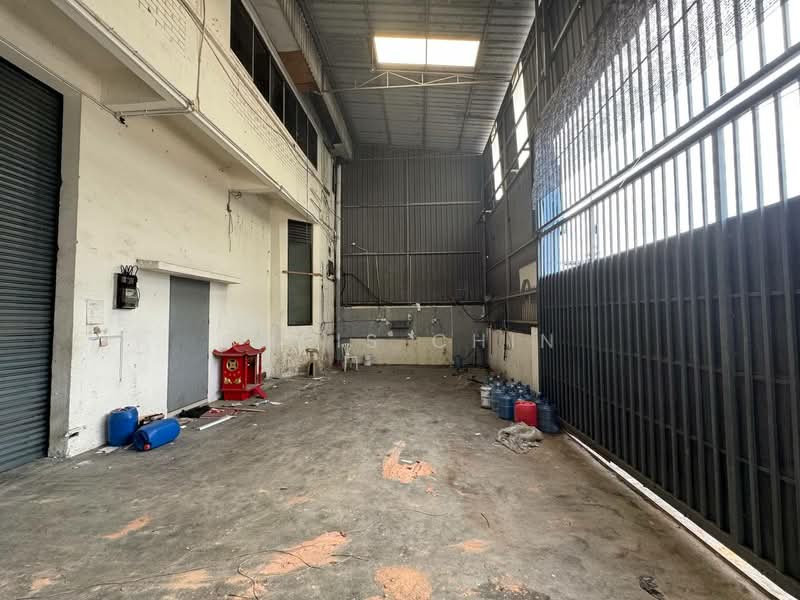Terrace Factory for Sale in Taman Perindustrian Cemerlang (Ulu Tiram) - Chris Chin - Interior - PropertyGuru.com.my