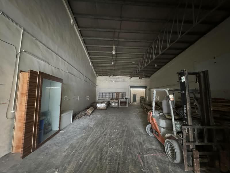 Terrace Factory for Sale in Taman Perindustrian Cemerlang (Ulu Tiram) - Chris Chin - Interior - PropertyGuru.com.my