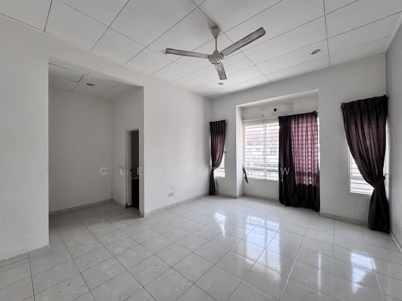 Setia Indah untuk Untuk Dijual - RM 680,000, Mac 2026 - Living Room - PropertyGuru.com.my