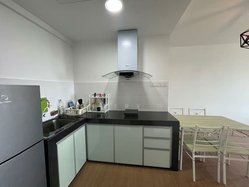 Service Residence for Sale at The Heights Residence - Geoffery Wee - Kitchen - PropertyGuru.com.my