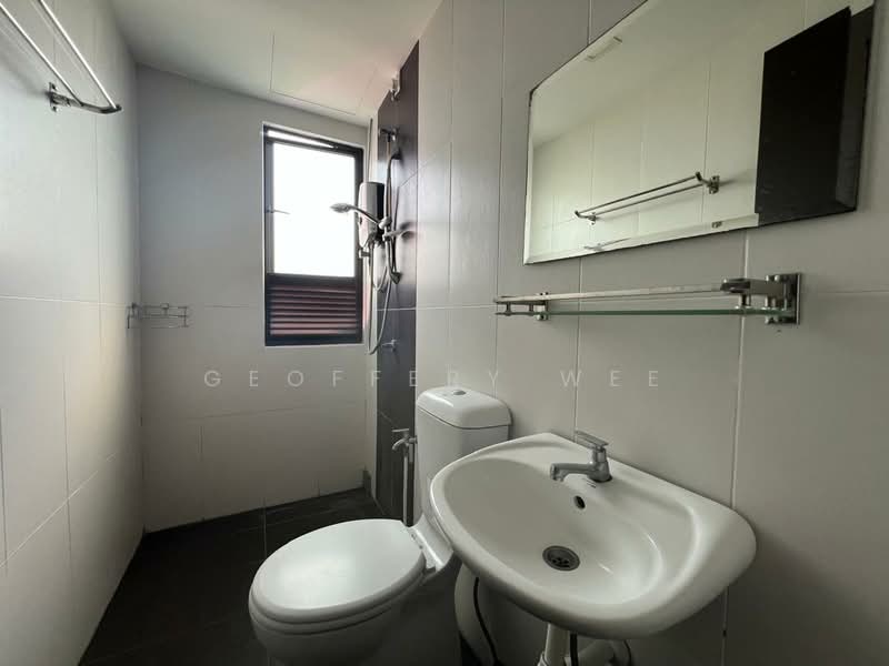 Service Residence for Sale at The Heights Residence - Geoffery Wee - Bathroom - PropertyGuru.com.my