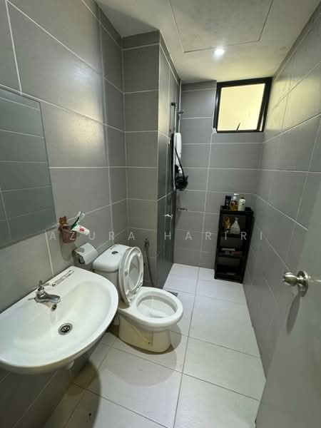 Condominium for Rent at Mizumi Residences - Azura Hariri - Bathroom - PropertyGuru.com.my