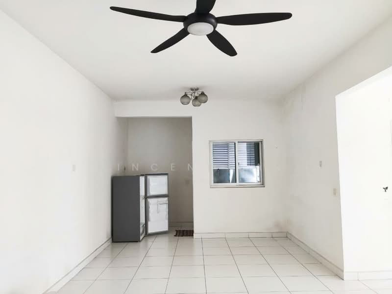 Condominium for Rent at Elit Heights @ Bayan City - Vincent Tan - Living Room - PropertyGuru.com.my