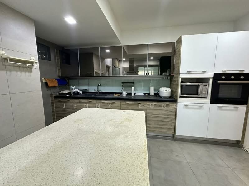 Platino Condominium untuk Untuk Disewa - RM 5,500 /bulan, Apr 2026 - Kitchen - PropertyGuru.com.my
