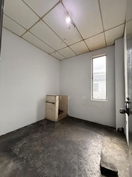 Factory for Rent in Ulu Tiram (Johor) - Amber Ma - Interior - PropertyGuru.com.my