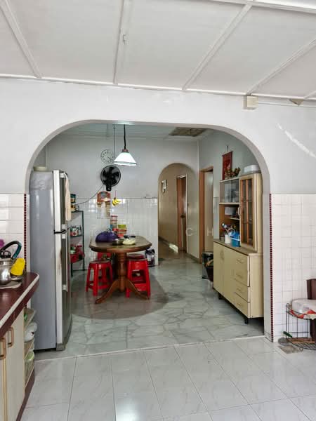 1-storey Terraced House for Sale in Taman Mawar (Bandar Kinrara) - Bryan Cho - Kitchen - PropertyGuru.com.my