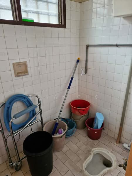 1-storey Terraced House for Sale in Taman Mawar (Bandar Kinrara) - Bryan Cho - Bathroom - PropertyGuru.com.my