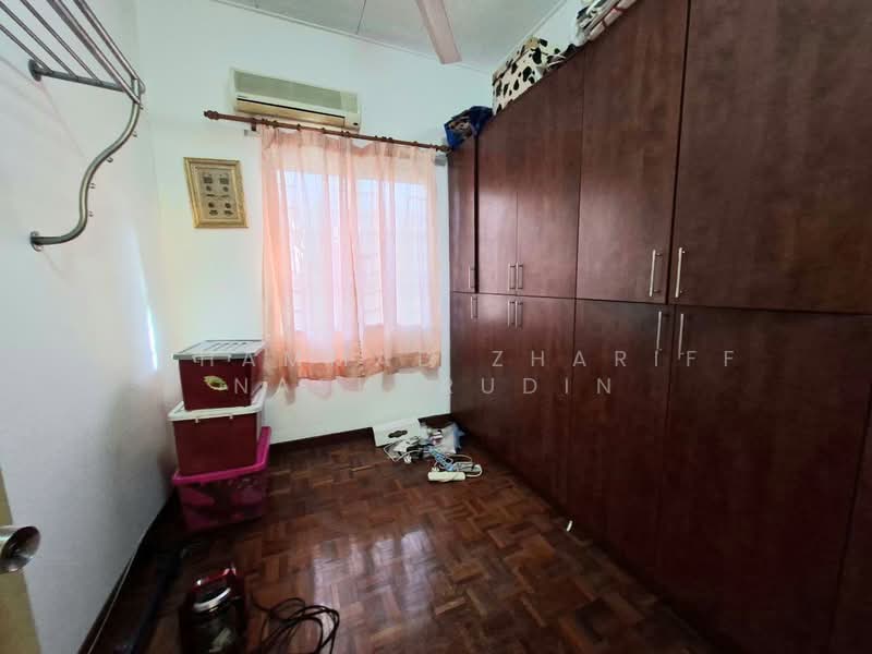 2-storey Terraced House for Sale in Seksyen 7 (Bangi) - Muhammad Zhariff Nasharudin - Bedroom - PropertyGuru.com.my