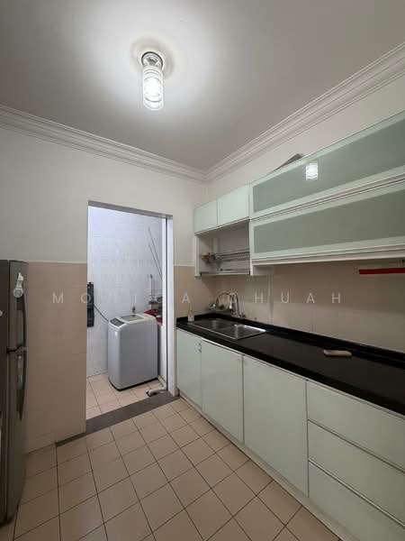 D'aman Crimson untuk Untuk Disewa - RM 1,700 /bulan, Apr 2026 - Kitchen - PropertyGuru.com.my