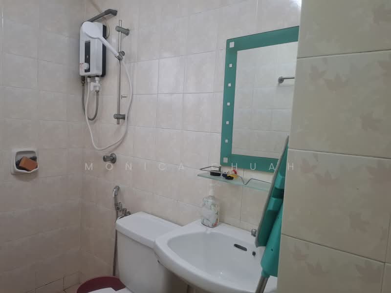 Condominium for Rent at D'aman Crimson - Monica Chuah - Bathroom - PropertyGuru.com.my