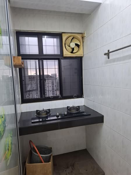 Condominium for Rent at D'aman Crimson - Monica Chuah - Kitchen - PropertyGuru.com.my