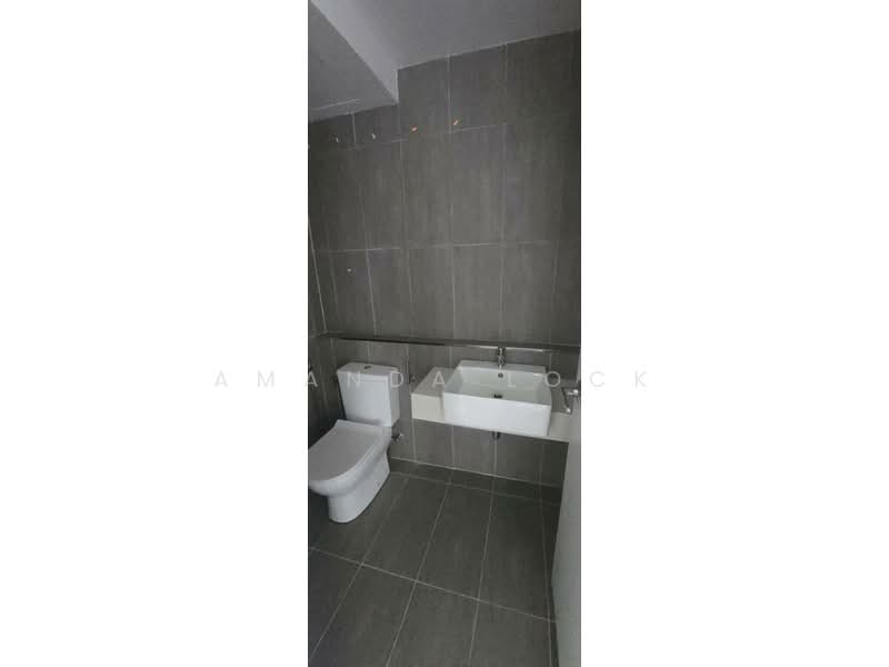 Service Residence for Sale at The Pulse Residence - Amanda Lock - Bathroom - PropertyGuru.com.my