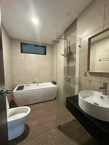 Service Residence for Sale at Molek Regency - Chuan Hong Kee - Bathroom - PropertyGuru.com.my