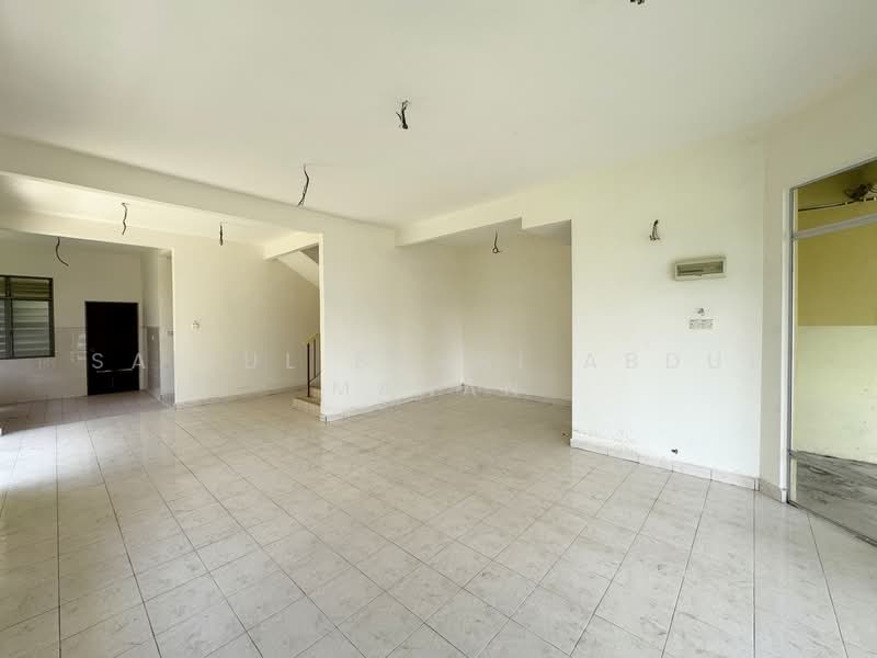 Semi-Detached House for Sale in Bandar Baru Salak Tinggi (Sepang) - Saiful Bahri Abdul Manan - Interior - PropertyGuru.com.my