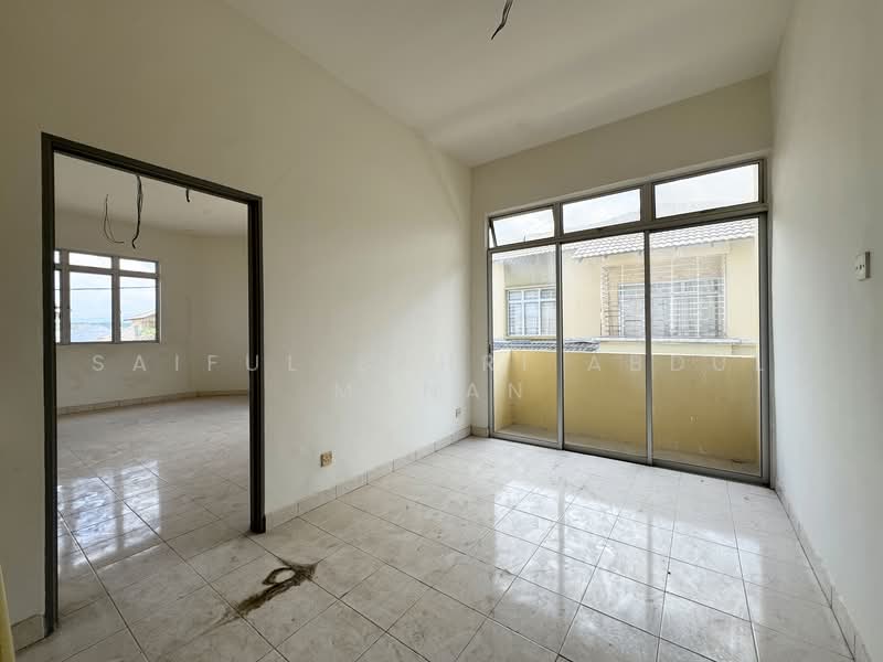 Semi-Detached House for Sale in Bandar Baru Salak Tinggi (Sepang) - Saiful Bahri Abdul Manan - Interior - PropertyGuru.com.my