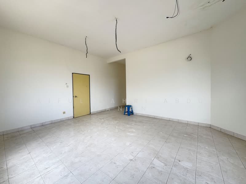 Semi-Detached House for Sale in Bandar Baru Salak Tinggi (Sepang) - Saiful Bahri Abdul Manan - Interior - PropertyGuru.com.my