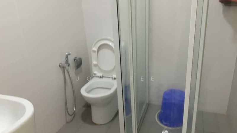 Service Residence for Rent at Impiria Residensi Bukit Tinggi Klang - John Tee - Bathroom - PropertyGuru.com.my