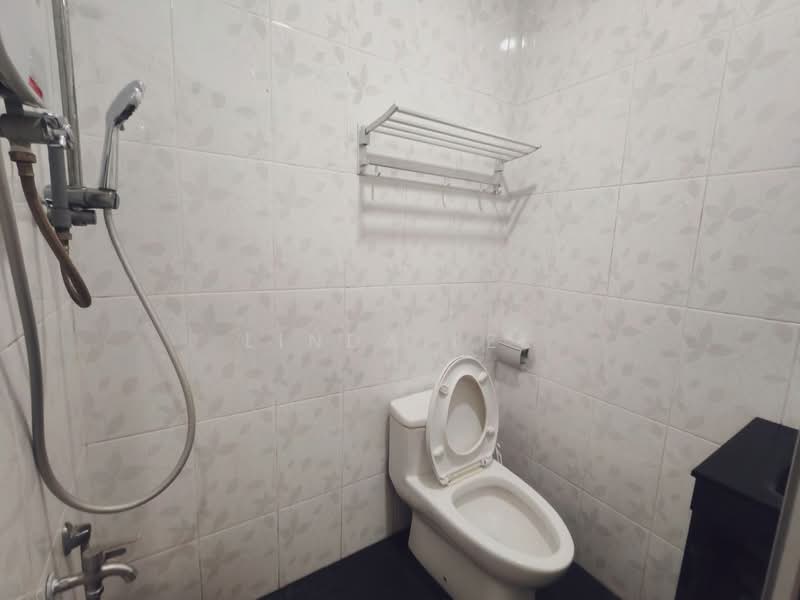 Bandar Selesa Jaya untuk Untuk Disewa - RM 2,500 /bulan, Mac 2026 - Bathroom - PropertyGuru.com.my
