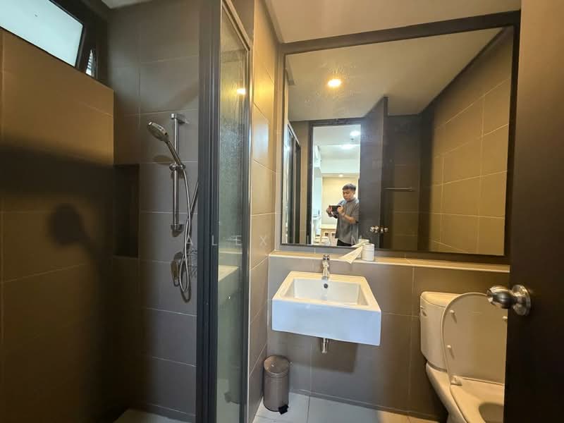 Servis Apartment untuk Disewa di The Tamarind - Alex Lim - Bathroom - PropertyGuru.com.my